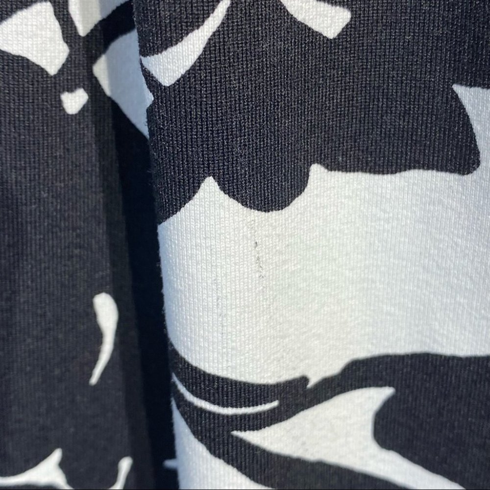 Adrienne Vittadini  Floral A-Line Skirt w/Pockets - Picture 4 of 7